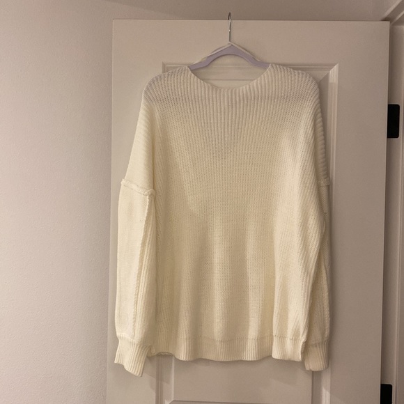NWOT Wishlist Sweater - Picture 3 of 3